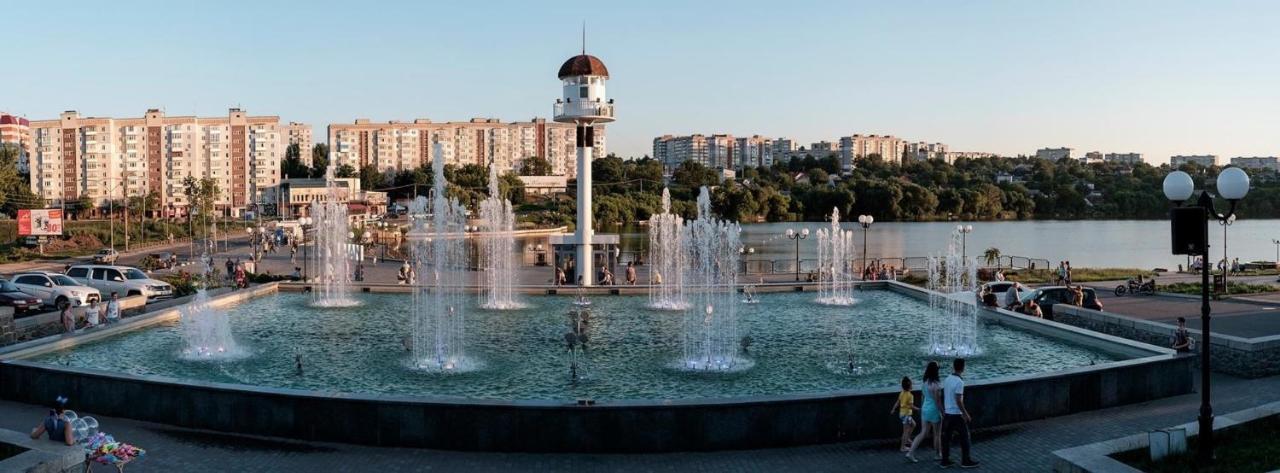 Бизнес Центр&Отель в Центре Города Умань Экстерьер фото